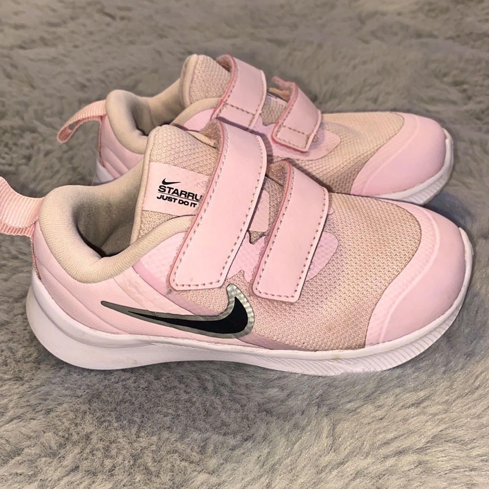 Toddler girl Nike shoes